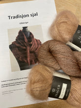 Last inn bildet i Galleri-visningsprogrammet, Garnpakke Tradisjon sjal
