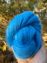 Last inn bildet i Galleri-visningsprogrammet, Pale Royal - Silkmohair
