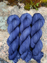Last inn bildet i Galleri-visningsprogrammet, Denim - Yakgarn
