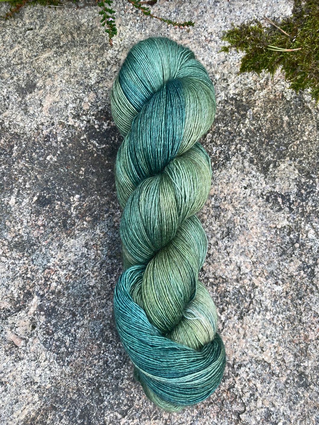 Grapes - Yakgarn Lace
