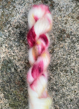 Last inn bildet i Galleri-visningsprogrammet, Anemonehagen - Silkmohair
