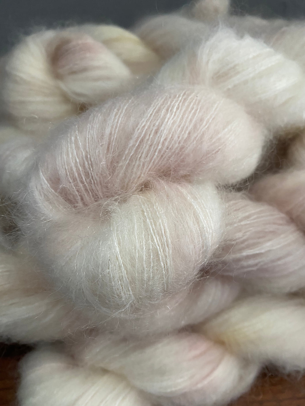 Hvitveis - Silkmohair